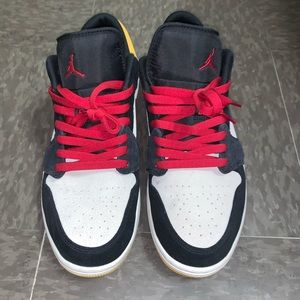 Jordan 1 low Sail University